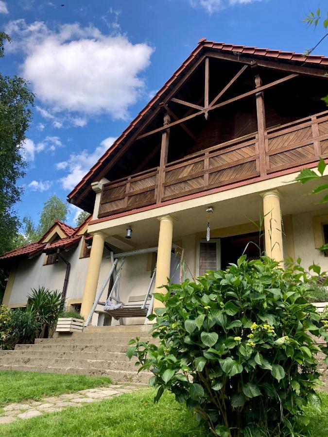 Modryna Ranczo Bed & Breakfast คราซิเจิน ภายนอก รูปภาพ