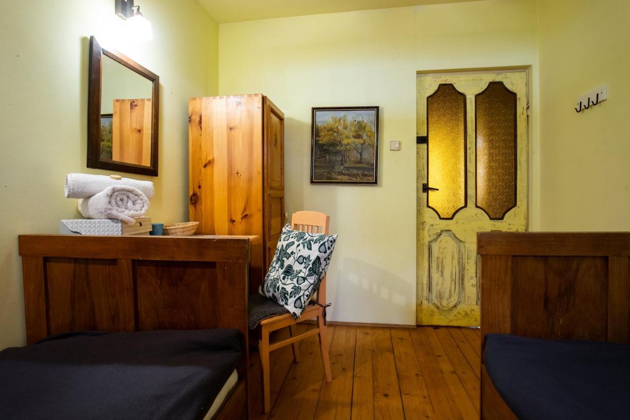 Modryna Ranczo Bed & Breakfast คราซิเจิน ภายนอก รูปภาพ