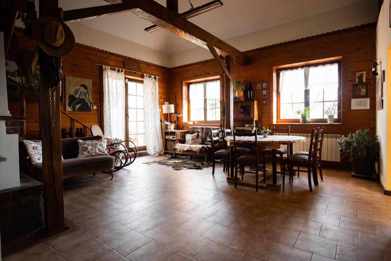 Modryna Ranczo Bed & Breakfast คราซิเจิน ภายนอก รูปภาพ