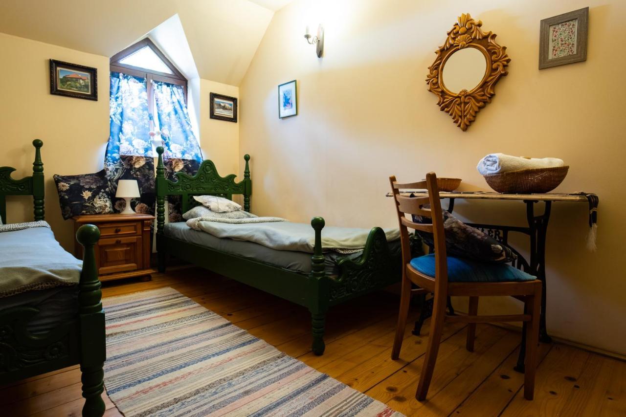 Modryna Ranczo Bed & Breakfast คราซิเจิน ภายนอก รูปภาพ